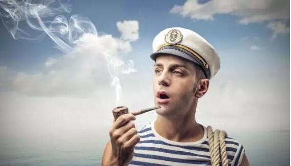 为什么要把烟夹在耳朵上？据说最开始是从海上水手开始的