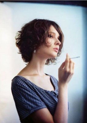 为什么要抵制针对女性的烟草宣传？