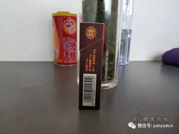 南京古都品鉴：包装高贵典雅 烟气、劲道和余味表现相当完美