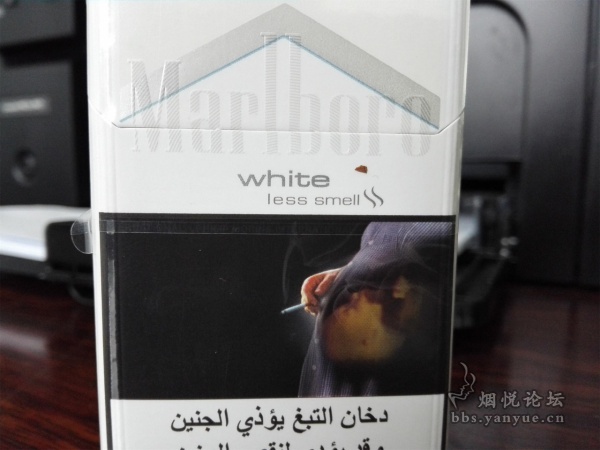 德国生产迪拜硬盒白银万宝路品鉴：烟气非常弱 口味非常淡